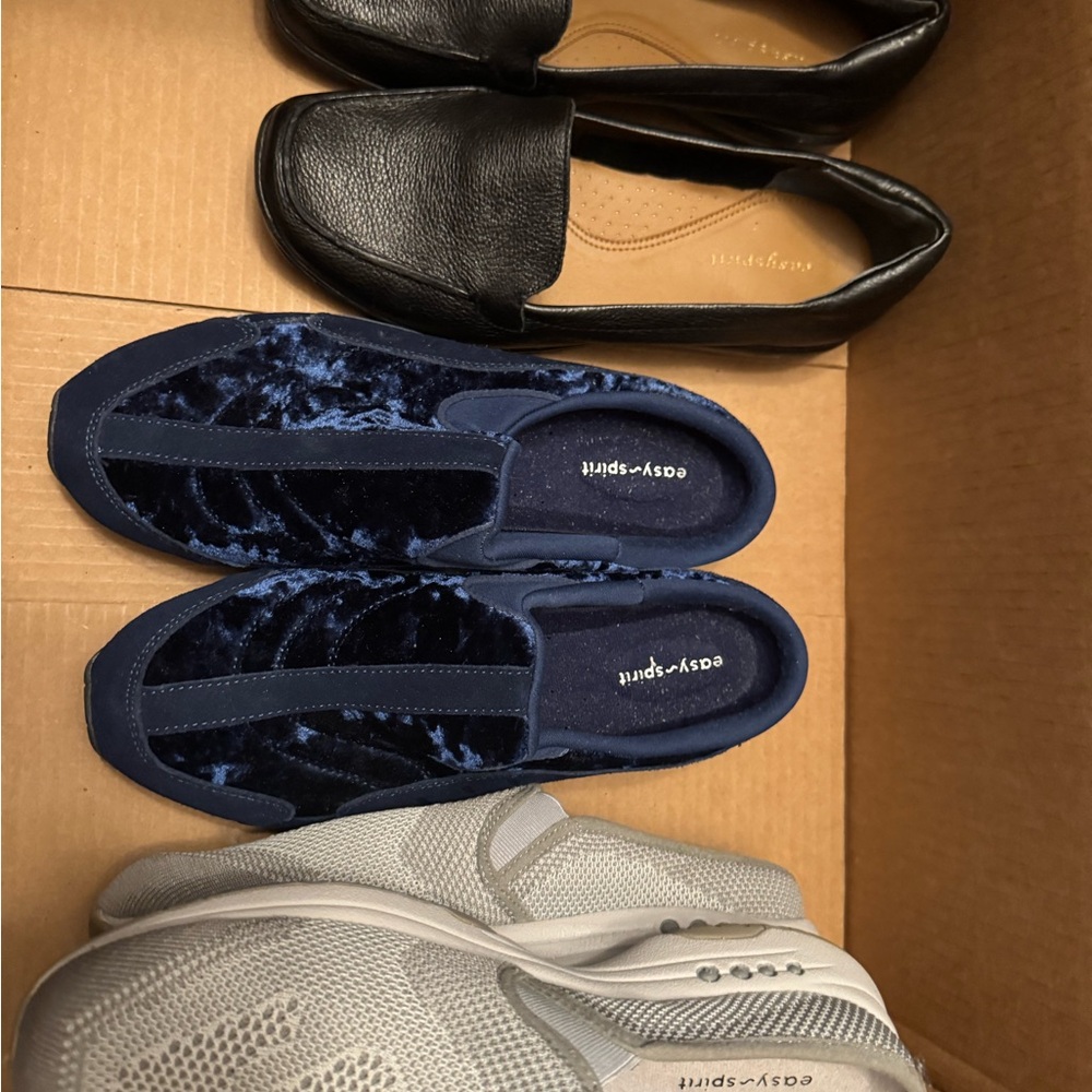 Moving Sale!!!! Exceptional Bundle 6 pair of assorted slip on shoes. As is sale!